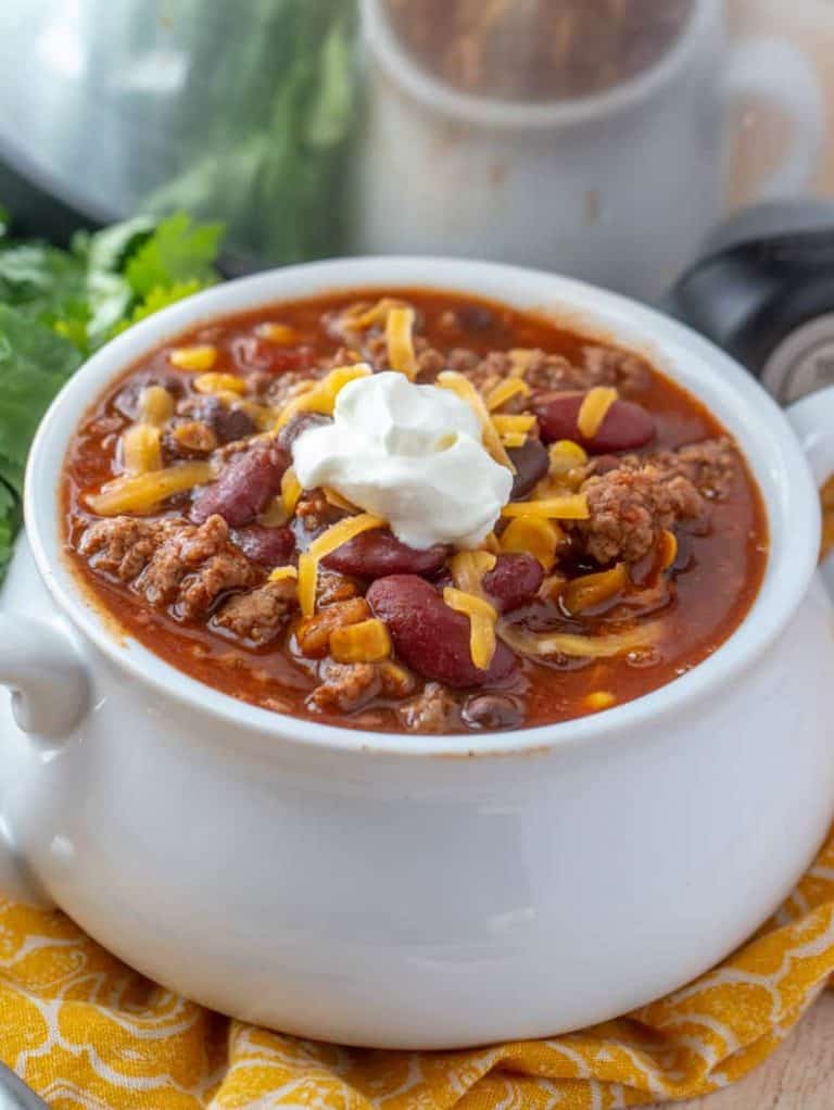 Crockpot Taco Chili - Tornadough Alli