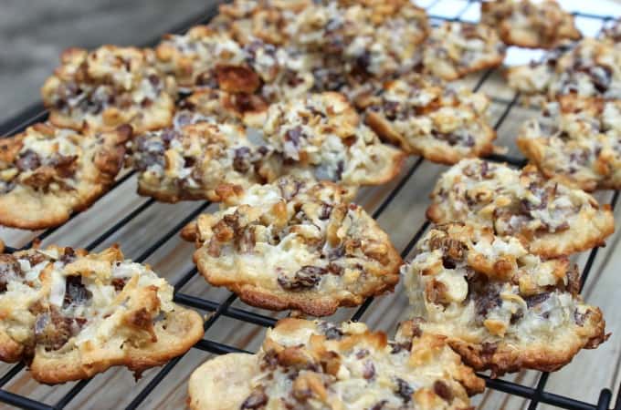 Date-Walnut-Macaroon-Cookies