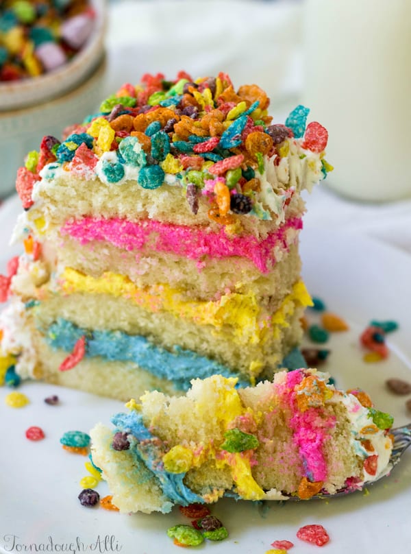 Marshmallow Fruity Pebbles Cake - Tornadough Alli