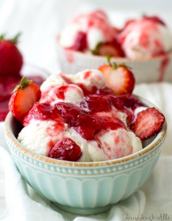 Strawberry Banana Ice Cream Topping on ice cream in owl with sliced strawberries