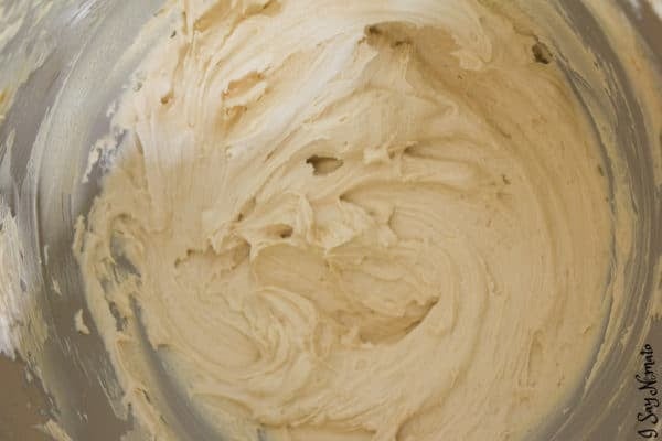 Overhead of frosting in bowl
