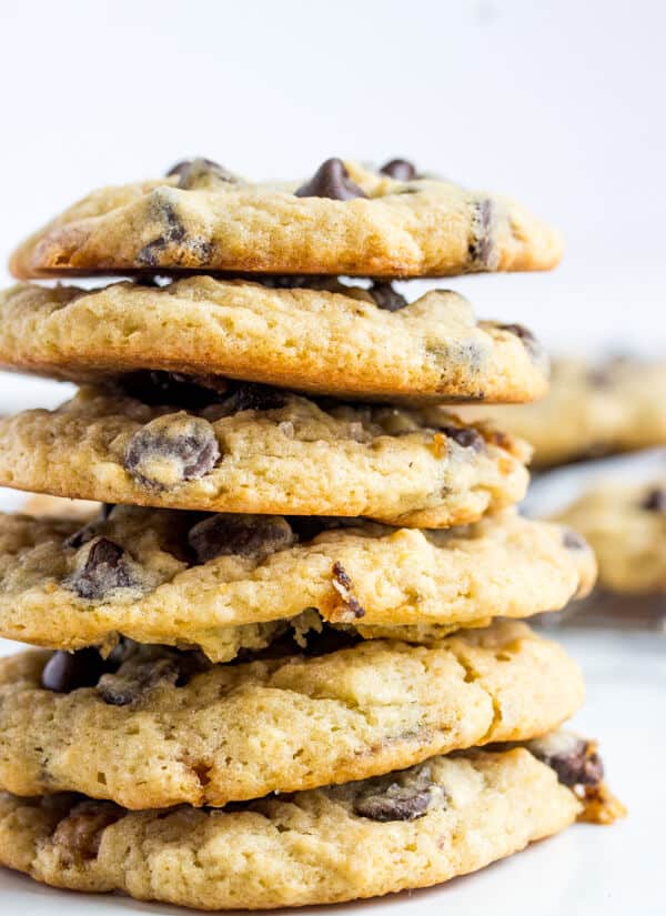 Salted Caramel Banana Chocolate Chip Cookies