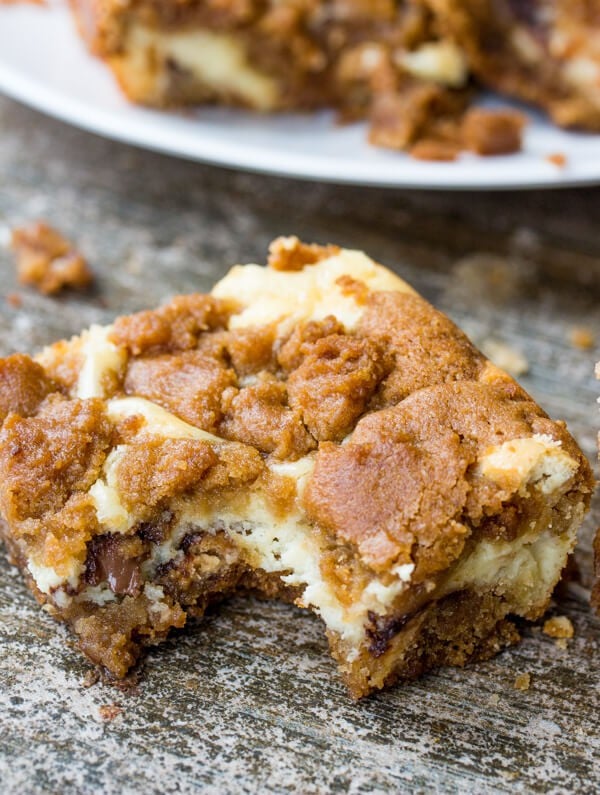 Peanut Butter Cup Cheesecake Bars