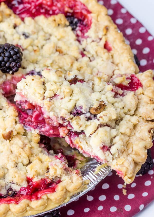 Blackberry Rhubarb Crumble Pie