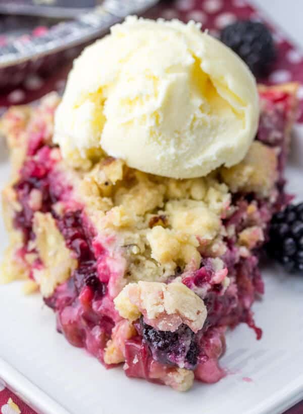 Blackberry Rhubarb Crumble Pie