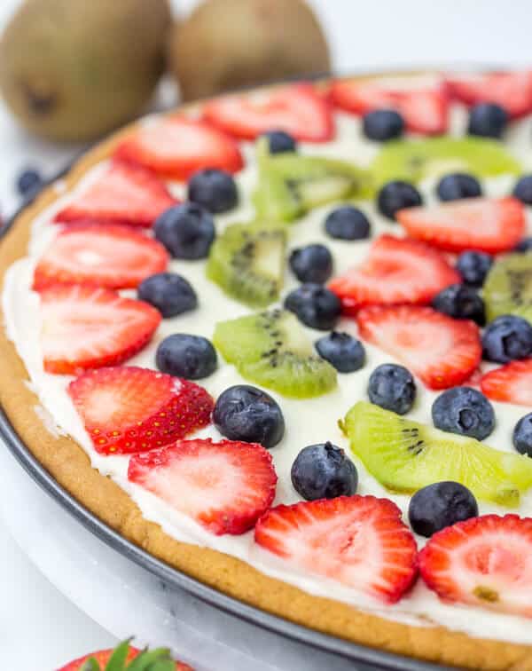 Easy Fruit Pizza {A Fun Sweet Spin for Pizza Night}