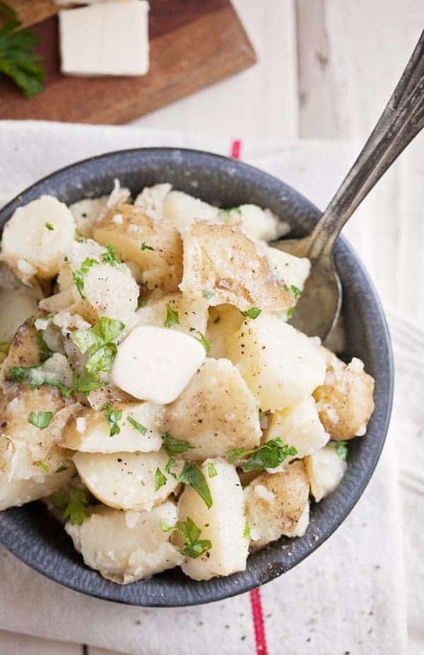 A simple side made with seasonal ingredients, butter parsley new potatoes put the freshness of summer to good use. 