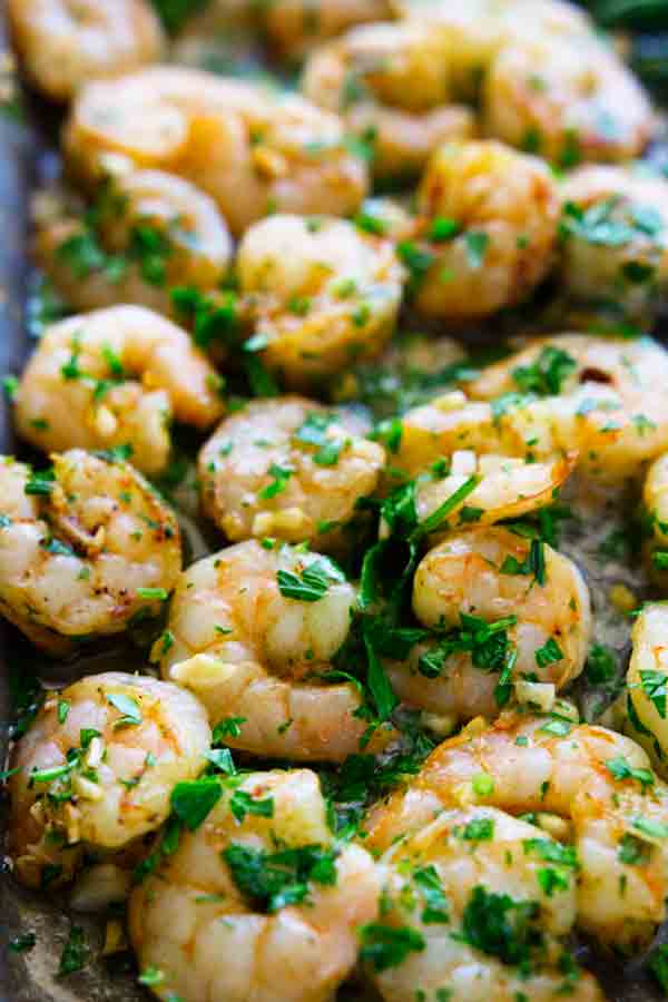 This one pan garlic butter shrimp with lemon is so easy to make and it’s mind-glowingly delicious. All you need is one pan, shrimp, garlic, butter, lemon, spices, and 15 minutes until dinner is served.