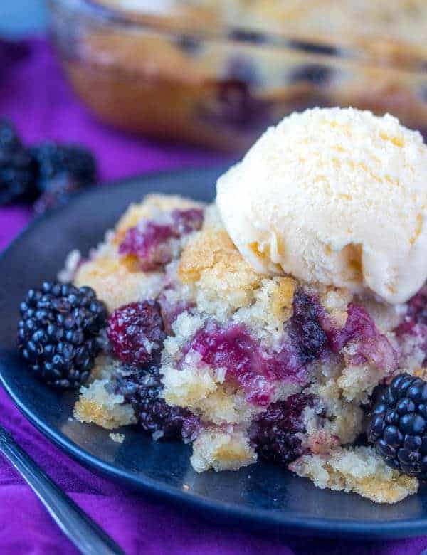 Easy Blackberry Cobbler