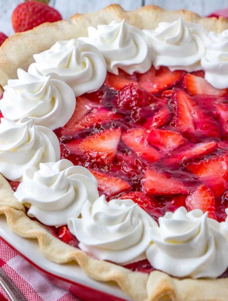 Strawberry Cream Cheese Pie {A Fresh and Delicious Layered Pie}