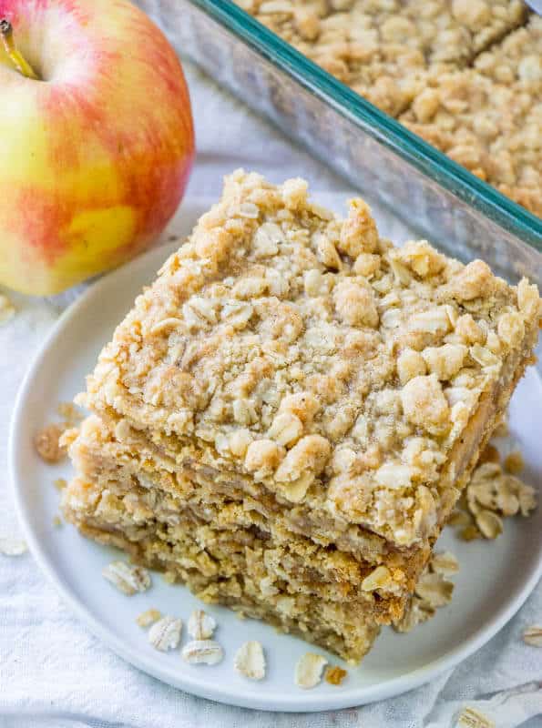 Apple Oatmeal Bars - Tornadough Alli {An Easy Fall Dessert Recipe}