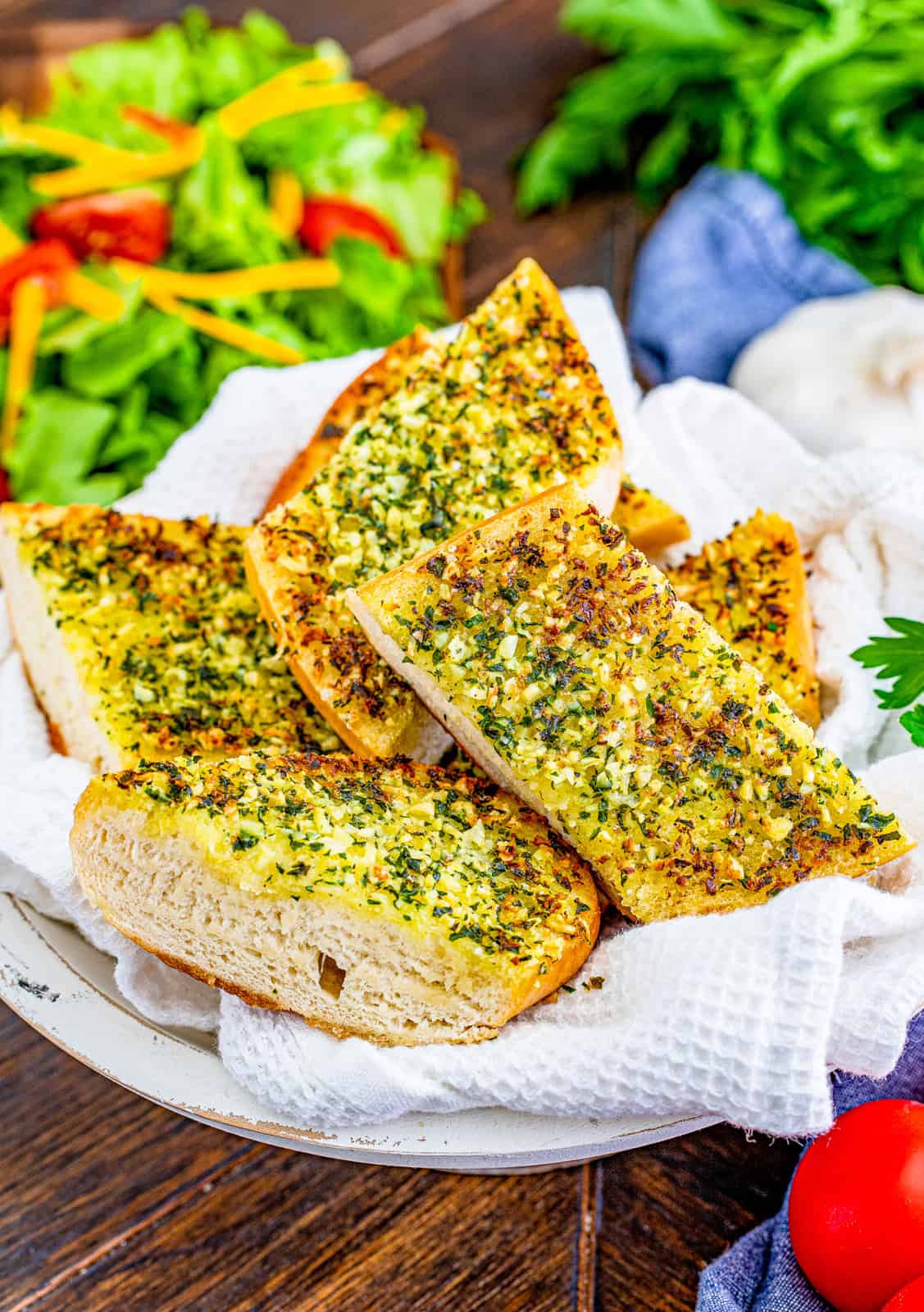 Sliced Easy Garlic Bread in basket.