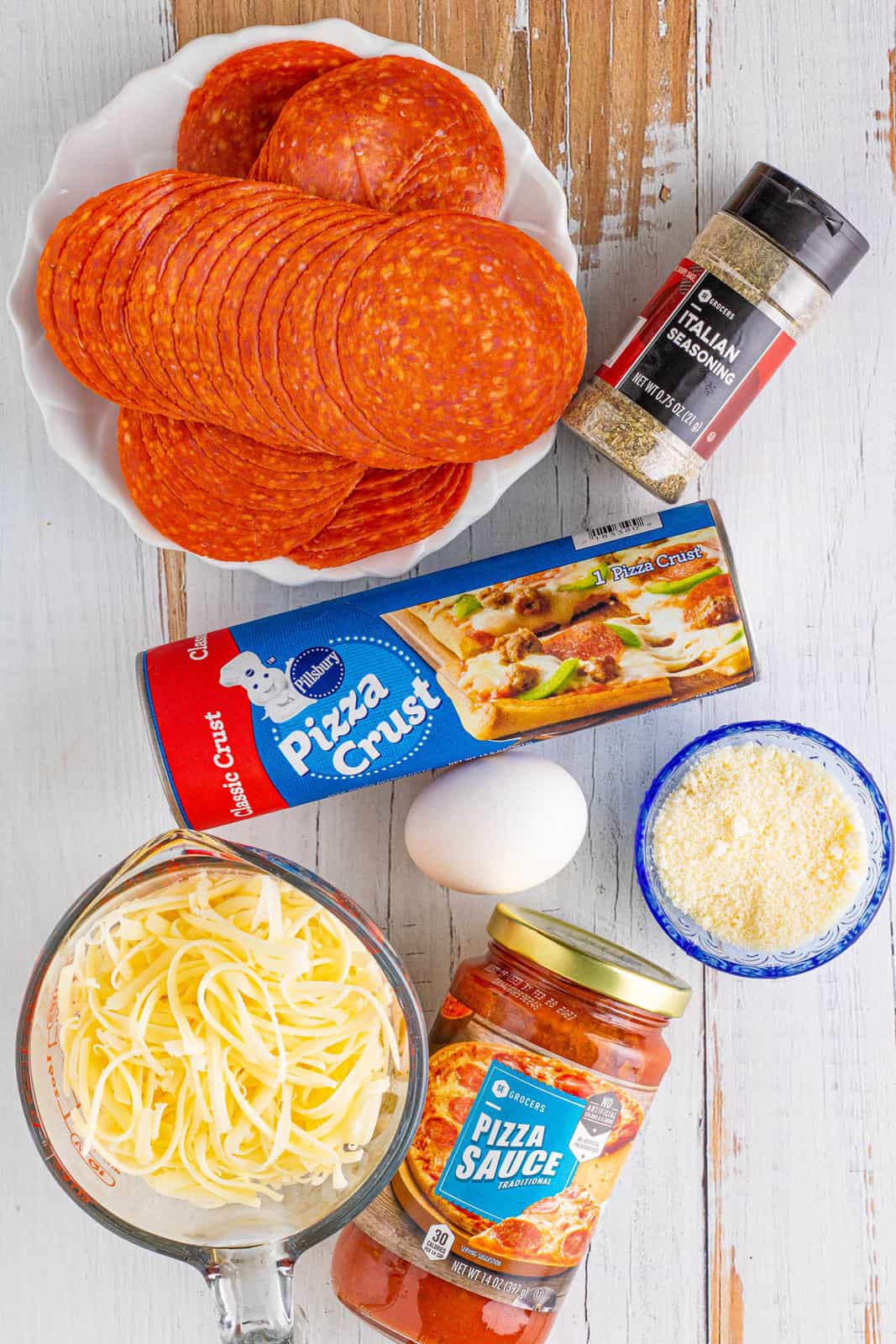 Ingredients needed to make Pepperoni Stromboli.