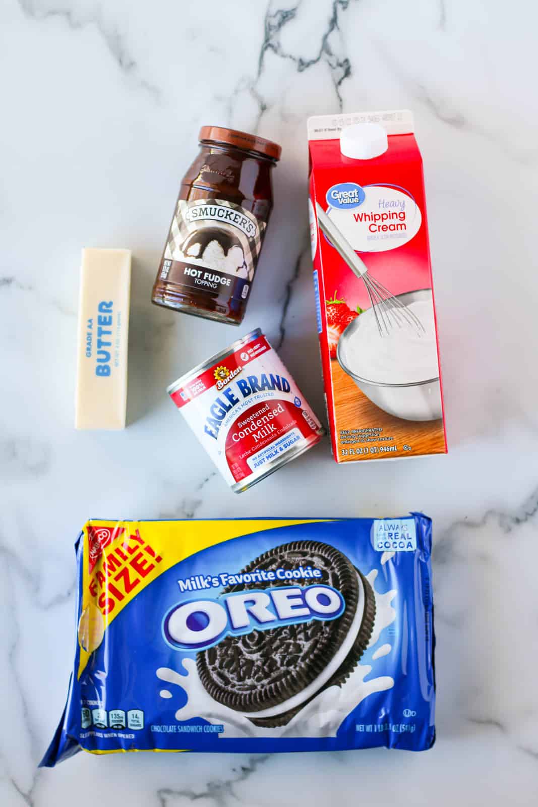 Ingredients needed to make an Oreo Ice Cream Pie.
