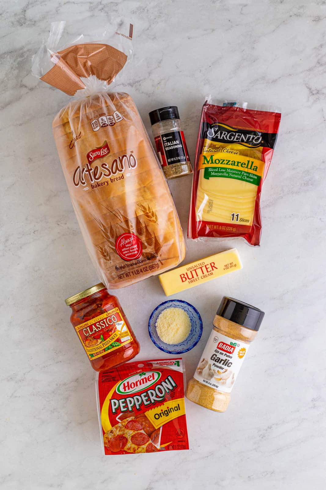 Ingredients needed to make Pizza Grilled Cheese.