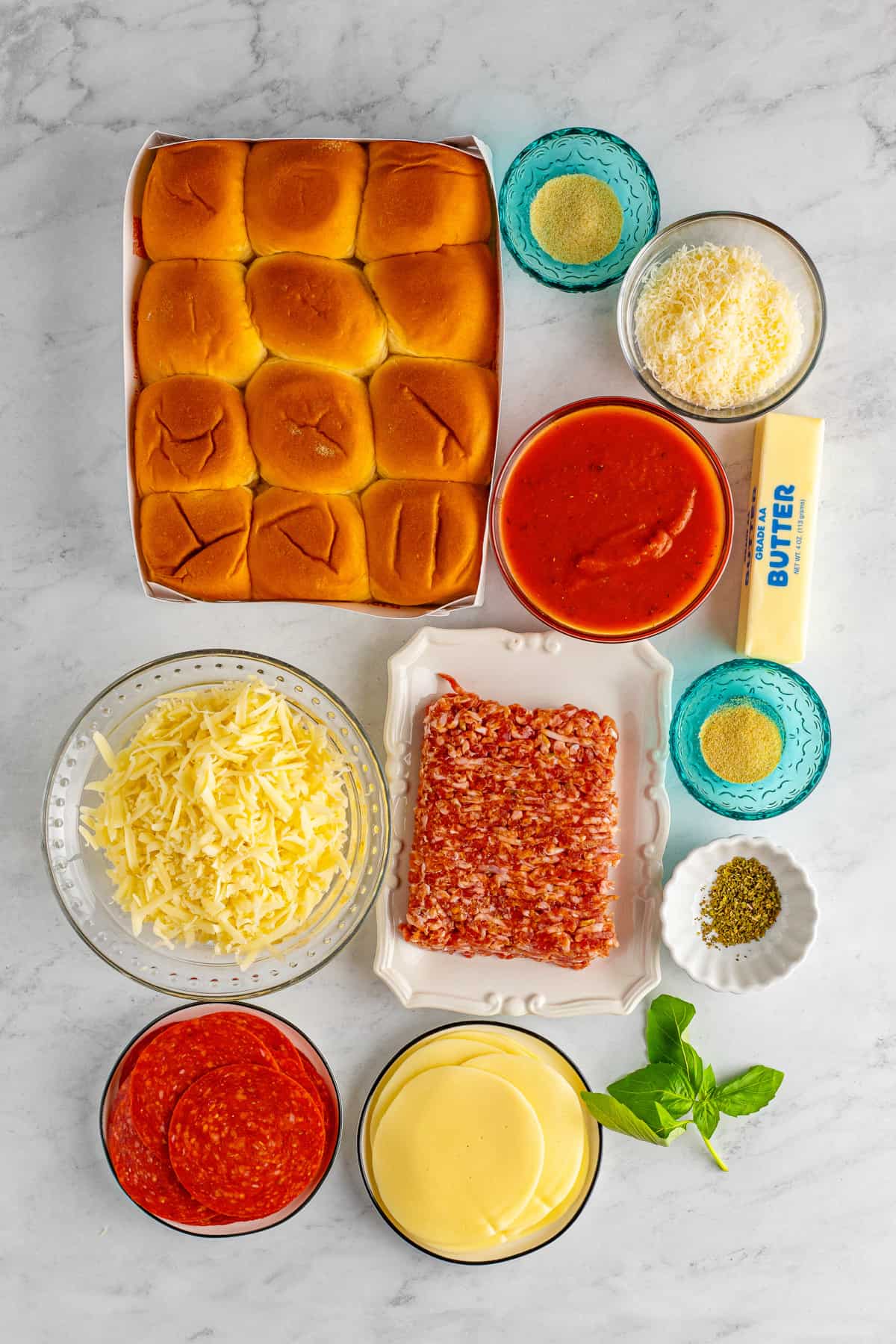 Ingredients needed to make Pizza Sliders.