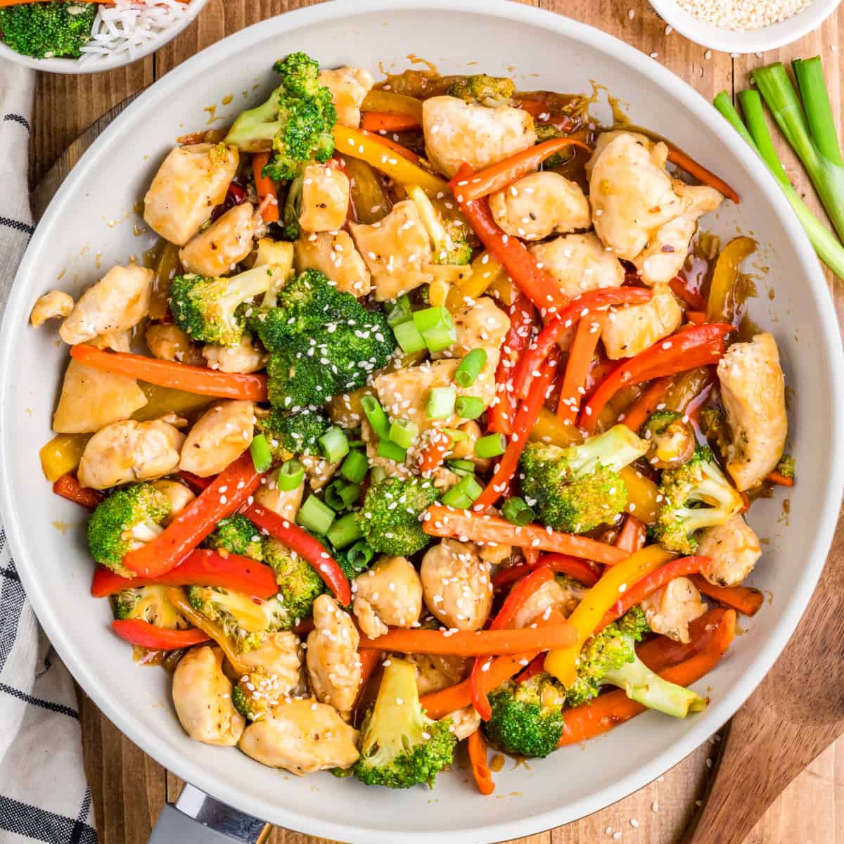 https://tornadoughalli.com/wp-content/uploads/2023/12/CHICKEN-STIR-FRY-2-1.jpg