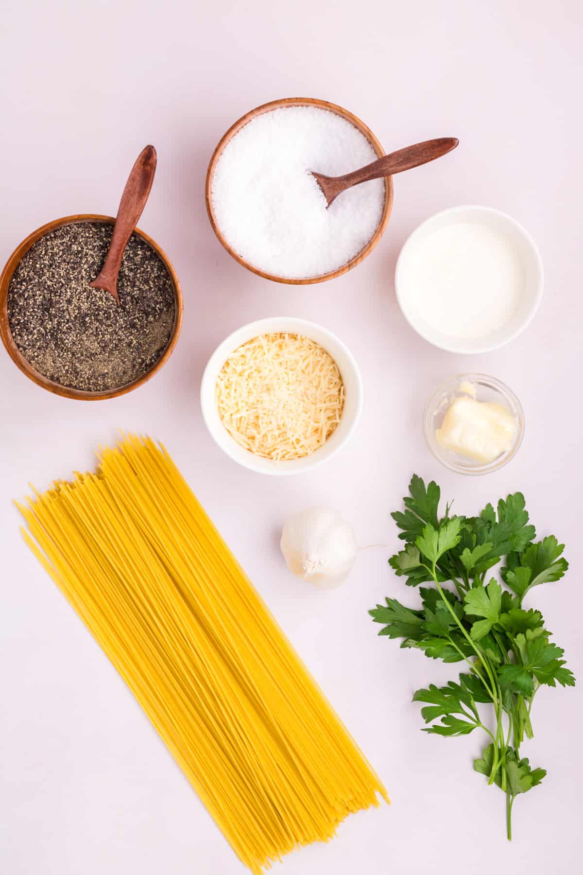 Ingredients needed to make Garlic Butter Pasta.