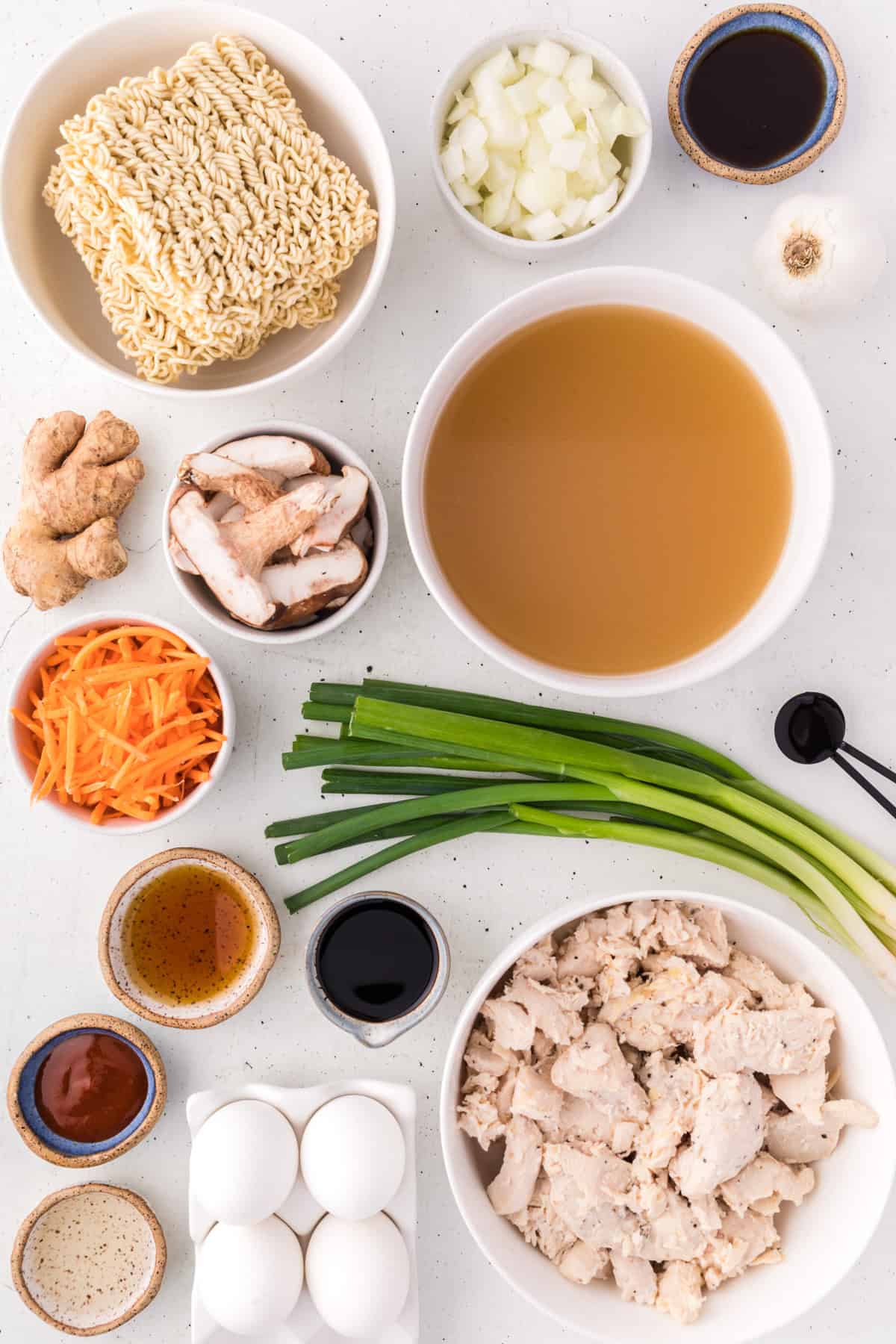 Ingredients needed to make Chicken Ramen.