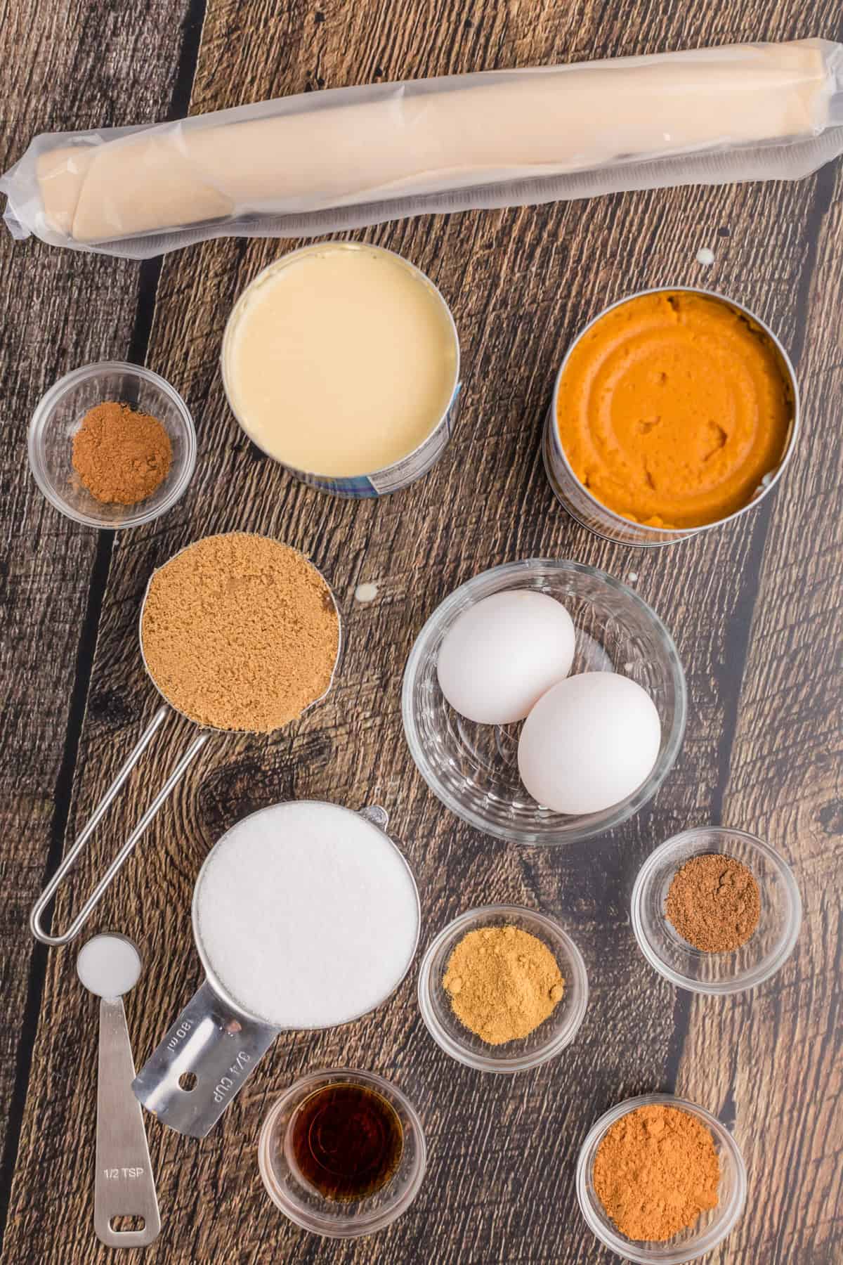 Ingredients needed to make an Easy Pumpkin Pie.