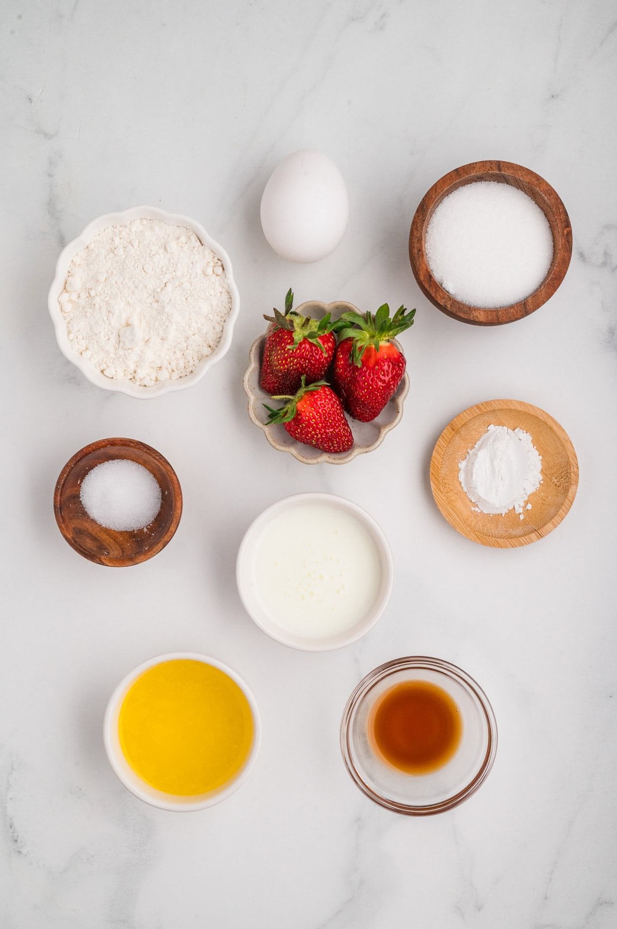 Ingredients needed to make Strawberry Pancakes.