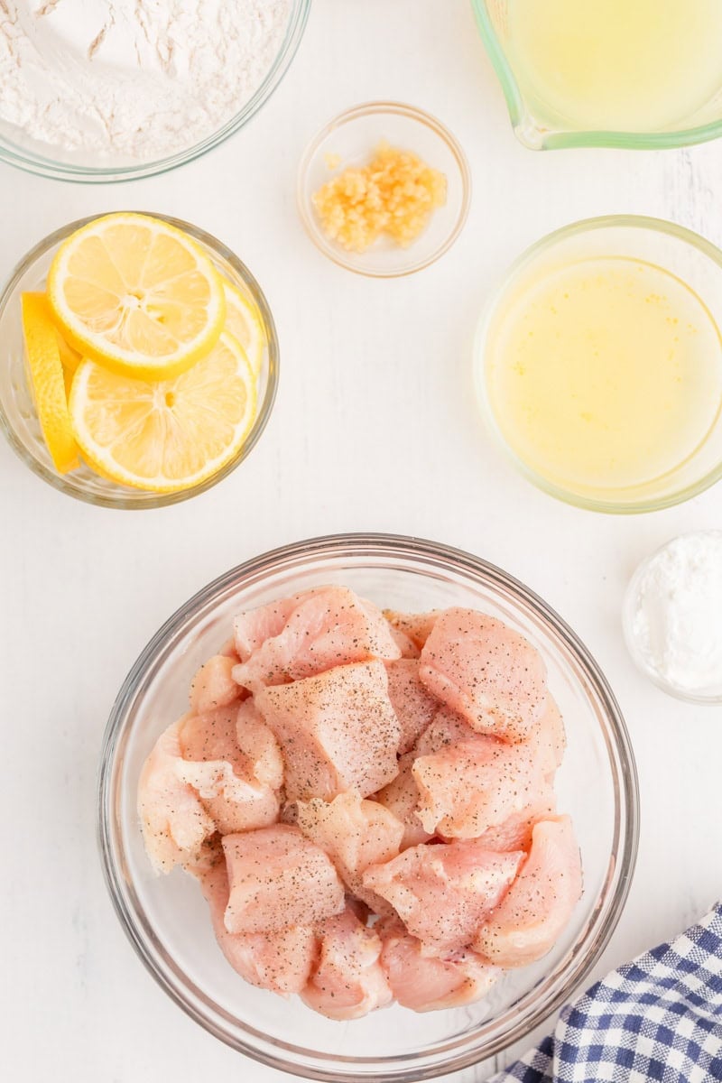Ingredients needed to make Chinese Lemon Chicken.